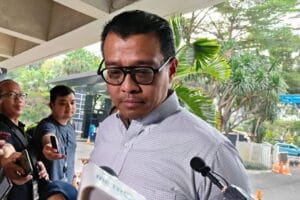 Beathor Sebut Ada Dugaan Ijazah Jokowi Cetakan Ulang di Pasar Pramuka, Kuasa Hukum Jokowi Tolak Buka Ke Publik