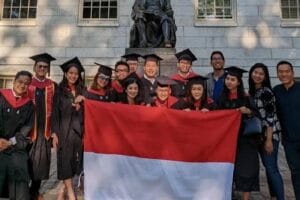 Kesalahan Mereka Hanya Satu: Pulang ke Indonesia!