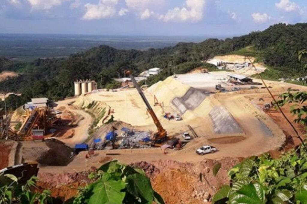 Jejak Sentralkusasi Dinamika Tata Kelola Tambang Emas Tumpang Pitu Banyuwangi