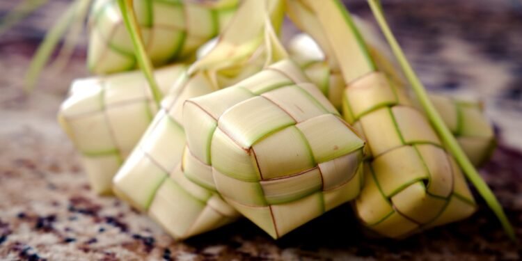 Tradisi Riyoyo Kupatan