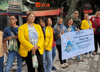 Salute Arek Malang Menebar Kebaikan di Bulan Ramadan, Bagi Ratusan Takjil Tiap Jumat