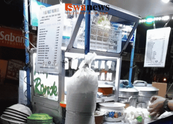 Viral ! Angsle Buah Pak Mat Mawar, Pembeli Rela Antre Sebelum Buka