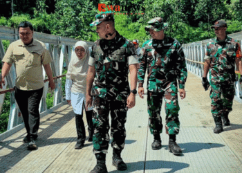 Yonzipur 5/ABW Bangun Kembali Jembatan di Probolinggo, Pulihkan Aktivitas Warga