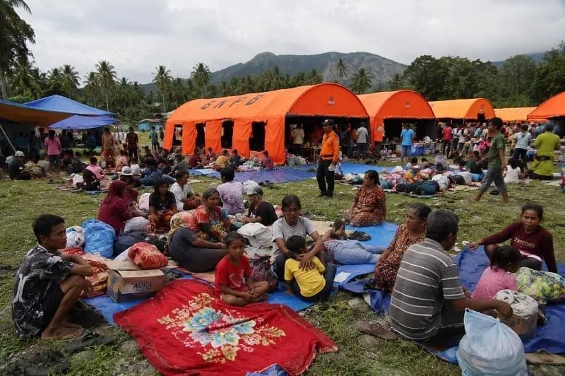 Karut-Marut Penanganan Gempa NTT
