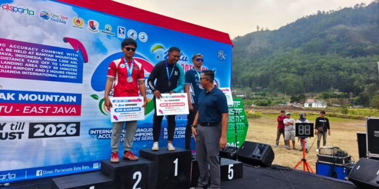 atlet paralayang Indonesia