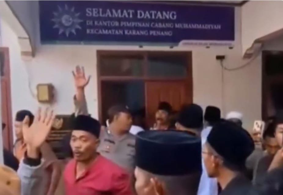 Kyai dan Relasi Adab Santri