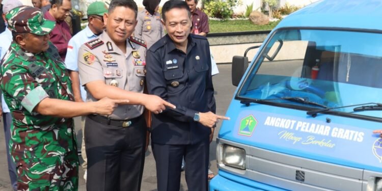 Kapolresta Malang Kota Tekankan Keselamatan pada Peluncuran Program Angkutan Pelajar Gratis