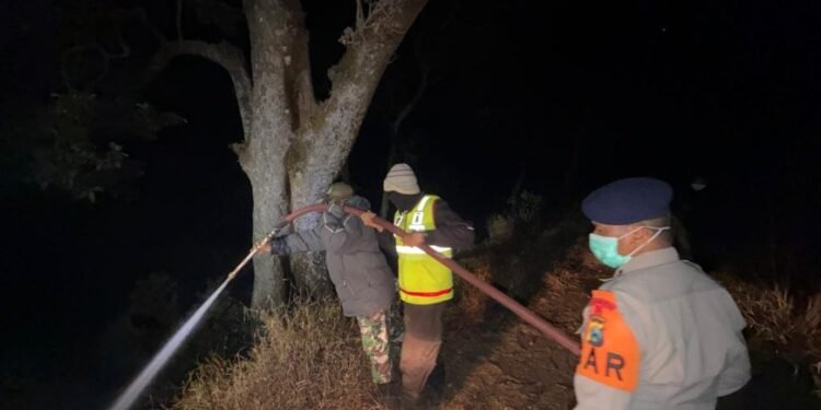 Bendung Karhutla Bromo, Polres Malang Terapkan Sekat Jalur di Pos Jemplang