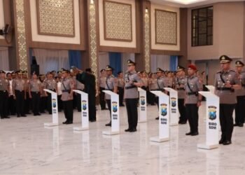 Kapolda Jatim Lantik Wakapolda Baru dan 6 Kapolres, Tekankan Penguatan Pelayanan Publik