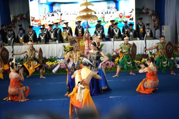 UNMER Malang Kukuhkan 1.191 Wisudawan